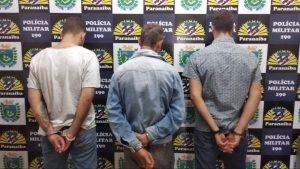 Fotogaleria: PolÃ­cia Militar prende trÃªs indivÃ­duos por trÃ¡fico de drogas